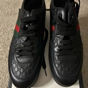 Gucci Men's Black Sneakers with Signature Stripes